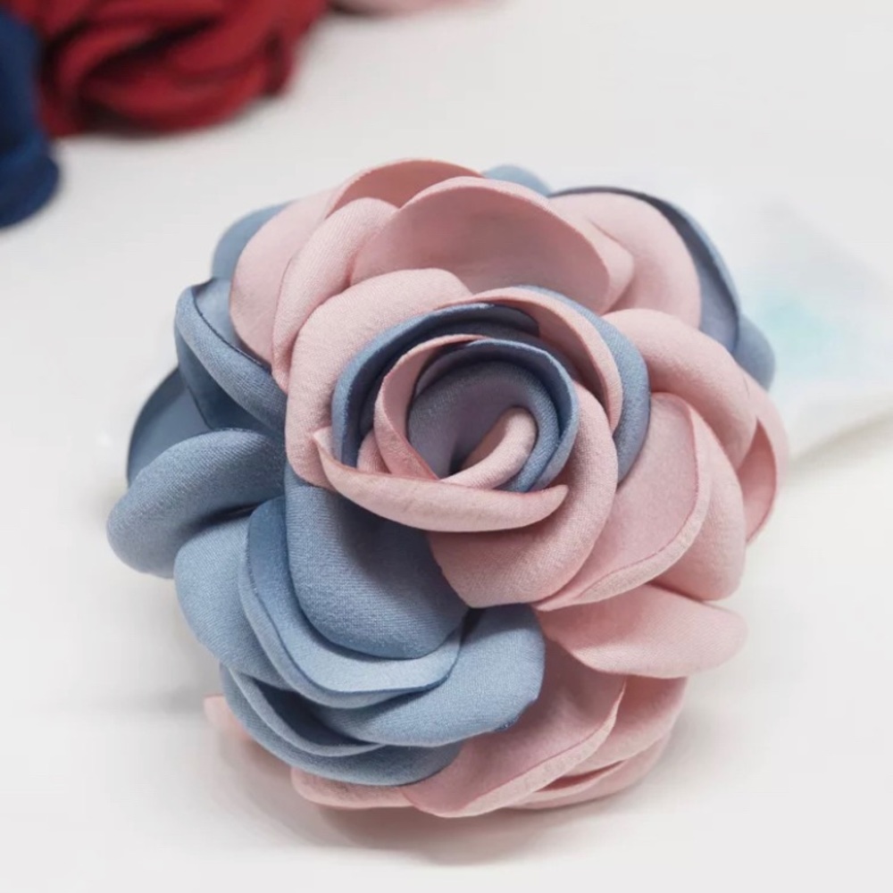 Flower hair clip/brooch